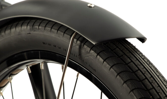 G-Passion e-bike Bocyclo e-Hermitage Design George Noir mat pneu