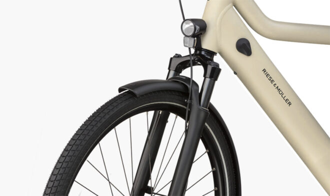 G-Passion à Genval ebike Riese &amp; Müller Culture vario biscuit veerset